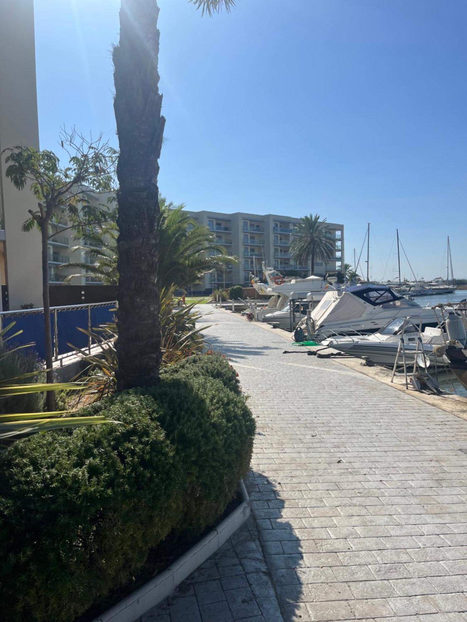 Atico En Port Gran Roses Apartment Exterior foto